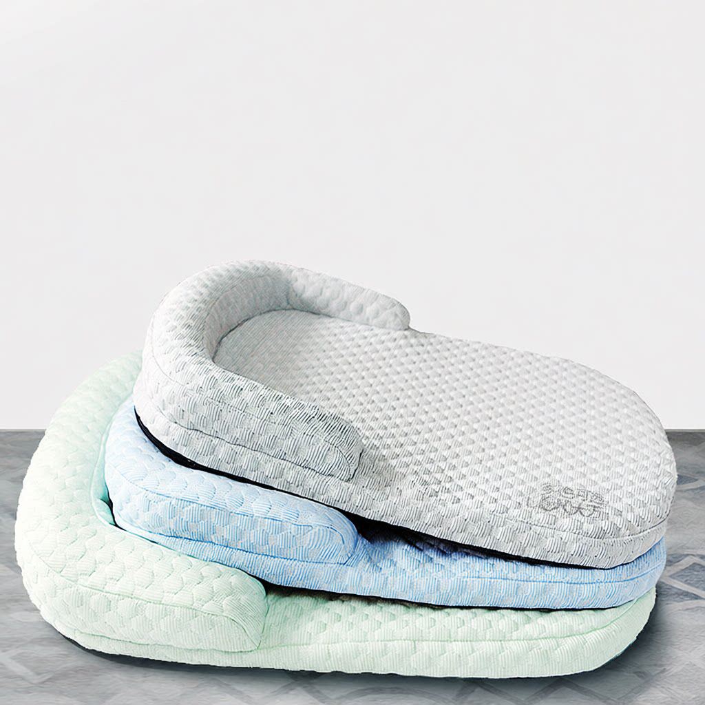 夏季猫狗冰窝冰豆豆靠枕垫子透气狗垫子3D凉感新款宠物冰垫窝凉席