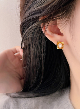 小巧精致不顾则珍珠卷边花苞无痛蚊香盘耳夹小众设计高级银针耳钉