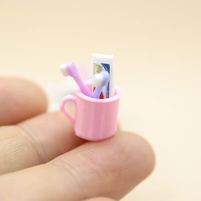 1：12娃娃屋dollhouse微缩玩具摆件小牙刷牙膏漱口杯模型洗漱套装