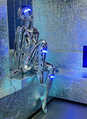 空山基机械姬电镀玻璃钢大型抽象人物雕塑商场酒吧KTV潮流装饰品