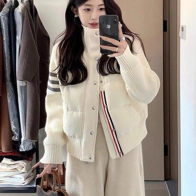 轻薄白色休闲羽绒服女秋冬季新款白鸭绒立领拼接短款保暖针织外套