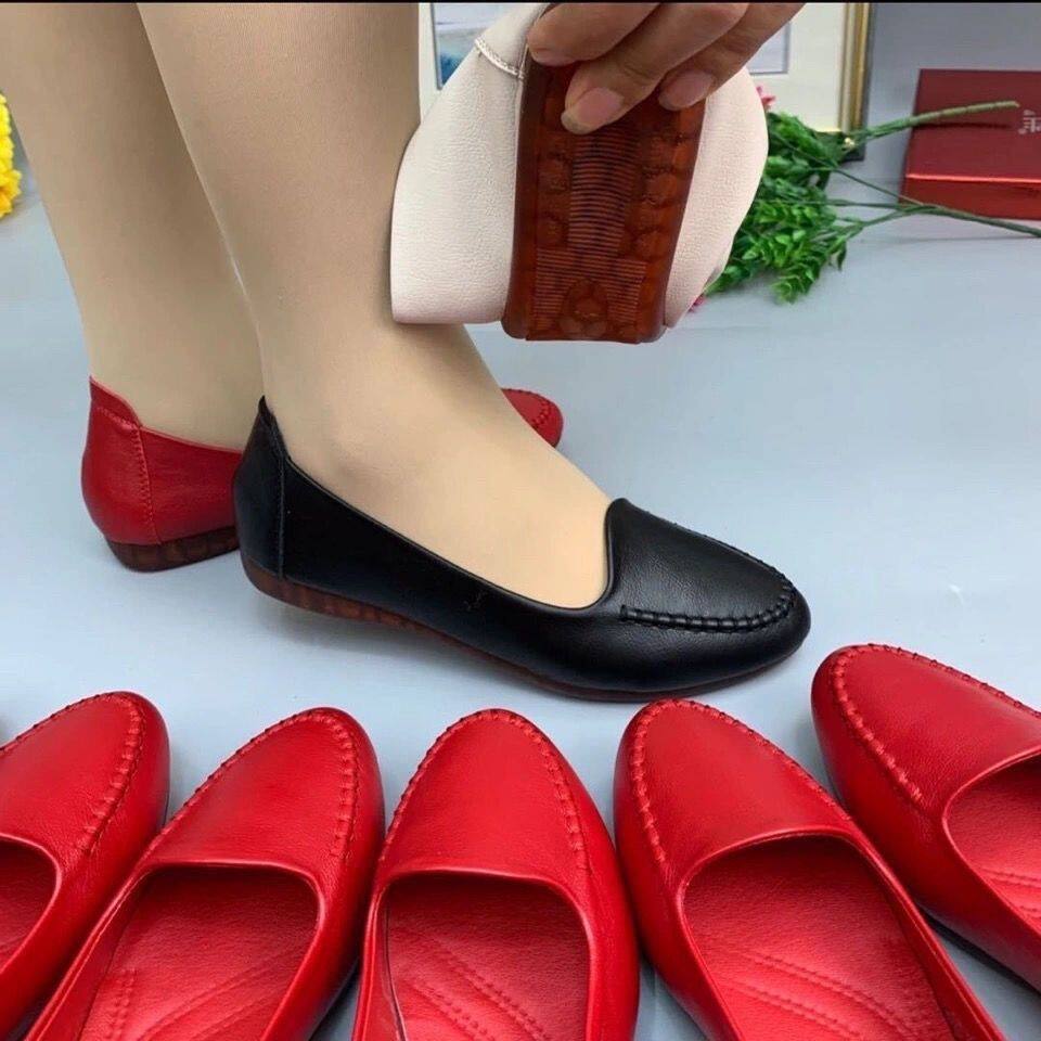真软皮平底单鞋子女2026春秋新款牛津软底妈妈鞋舒适防滑日常休闲