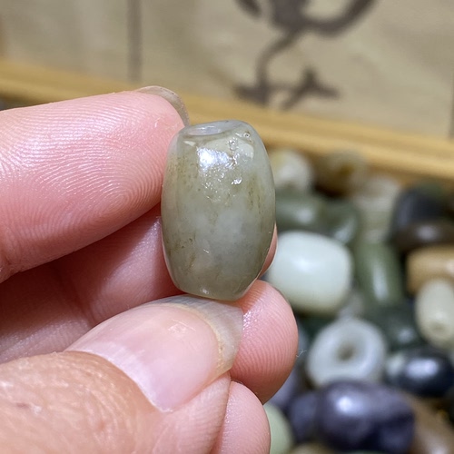 和田玉青白玉籽料洒金皮随型桶珠配饰老光工艺复古风藏式手链配珠
