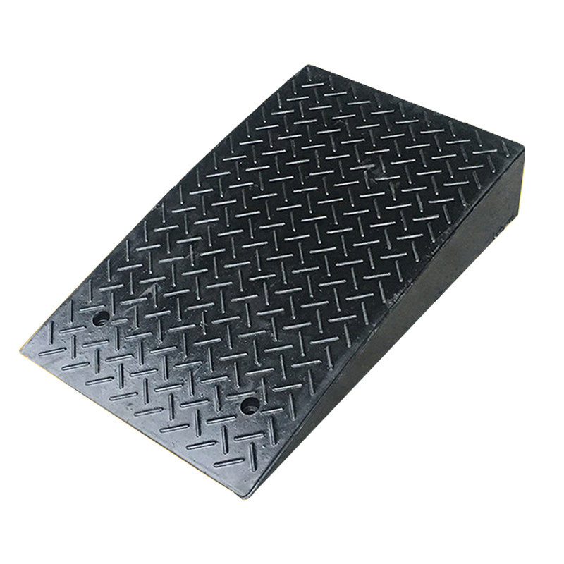 kg加重加宽11cm橡塑路沿坡 橡胶马路牙子斜坡垫 单面减速带