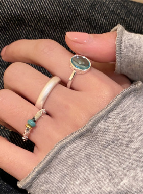 一恋甜美蓝色椭圆锆石戒指女碎银