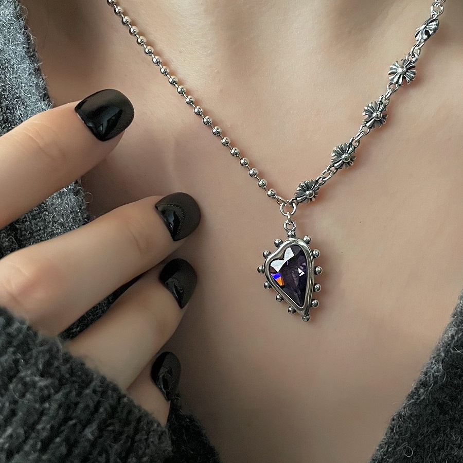 一恋韩版十字军花项链女复古时尚重工紫宝石心型锁骨链毛衣链