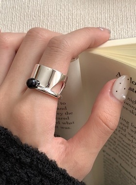 一恋甜酷黑色圆珠戒指女宽边几何镂空时尚开口指环ins网红个性食