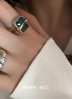 戒指女轻奢高级感2025新款爆款开口戒指可调节方形戒指小众设计