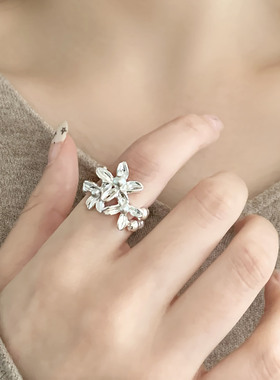 一恋优雅百合花戒指女轻奢风高级感仿珍珠双层花朵戒指时尚小众食