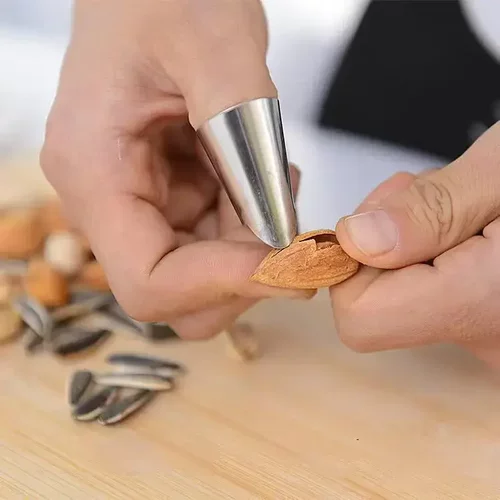 防护指套鸡头米指套剥壳工铁具切菜护手器防护指套ZX