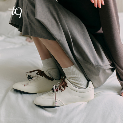 Talitaqoom2026春季新款木质调慵懒多绑带小花挂饰软底德训鞋tq女