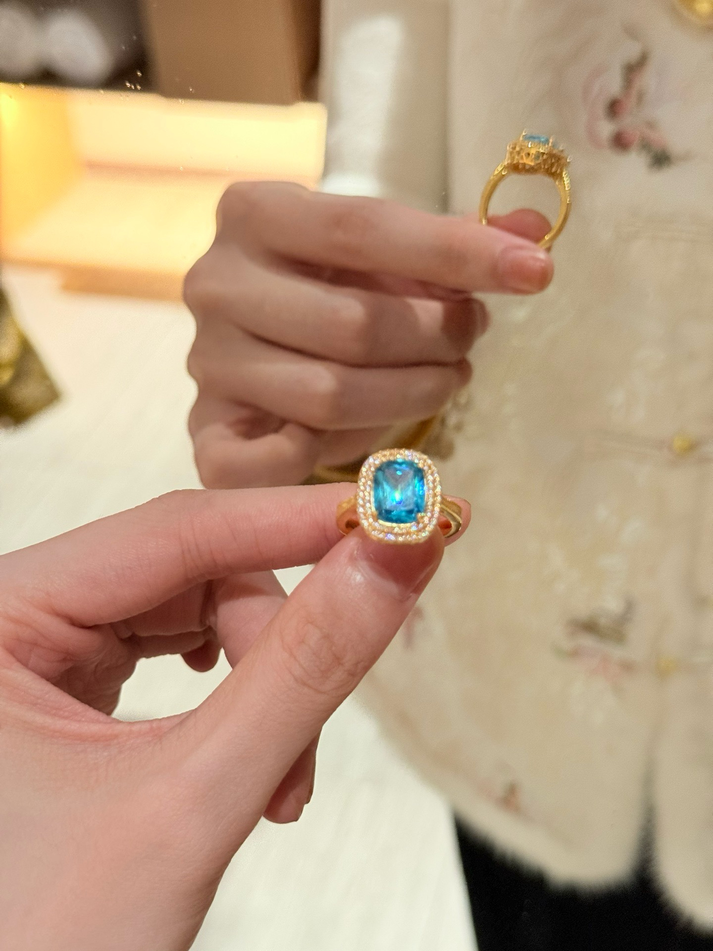 蓝色大方糖黄金戒指999足金