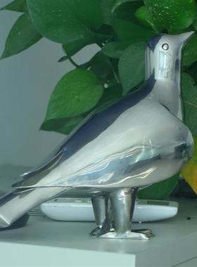 不锈钢镜面鸽子雕塑抽象动物海鸥小鸟摆件户外园林轻奢美陈装饰品