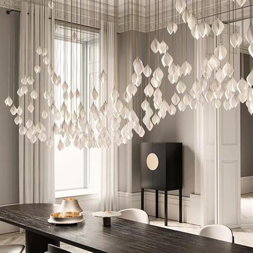 北欧陶瓷玉兰花花瓣吊灯设计师售楼部楼梯间餐厅吊灯节能室内