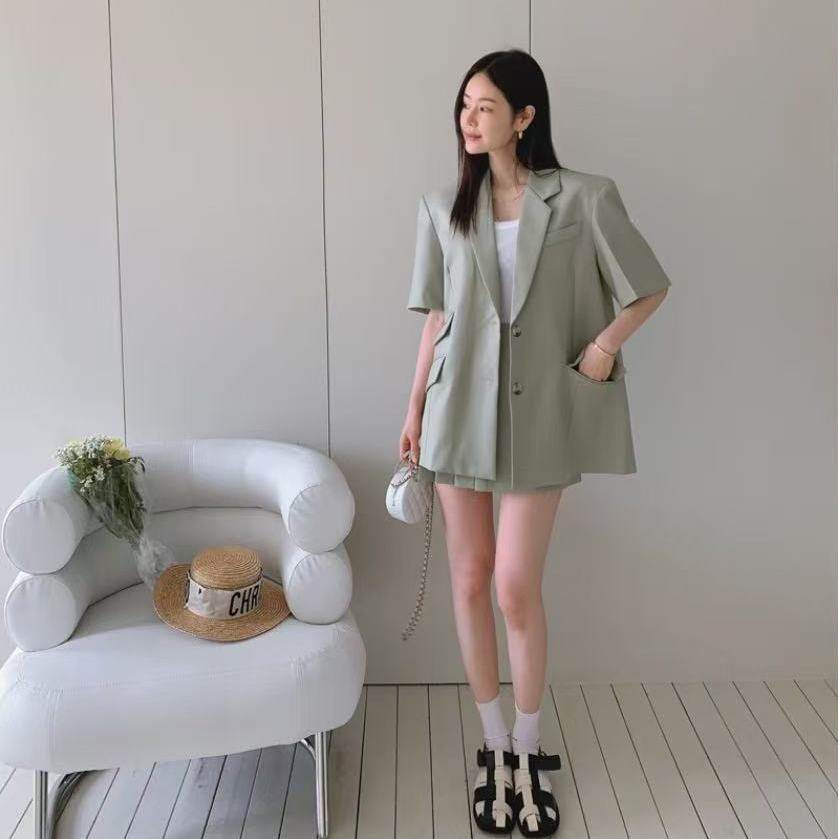 现货、韩国helder西装外套通勤高级感气质ins潮休闲职业装两件套