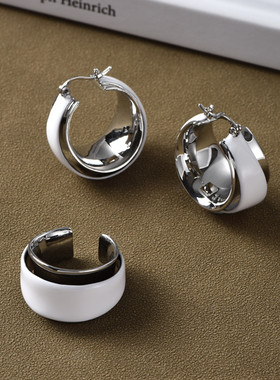 AKI同款白色珐琅耳环女轻奢小众设计高级感双层耳圈耳饰戒指套装