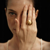 重工拉丝宽面圆弧戒指女秋冬轻奢小众设计高级感磨砂质感指环手饰