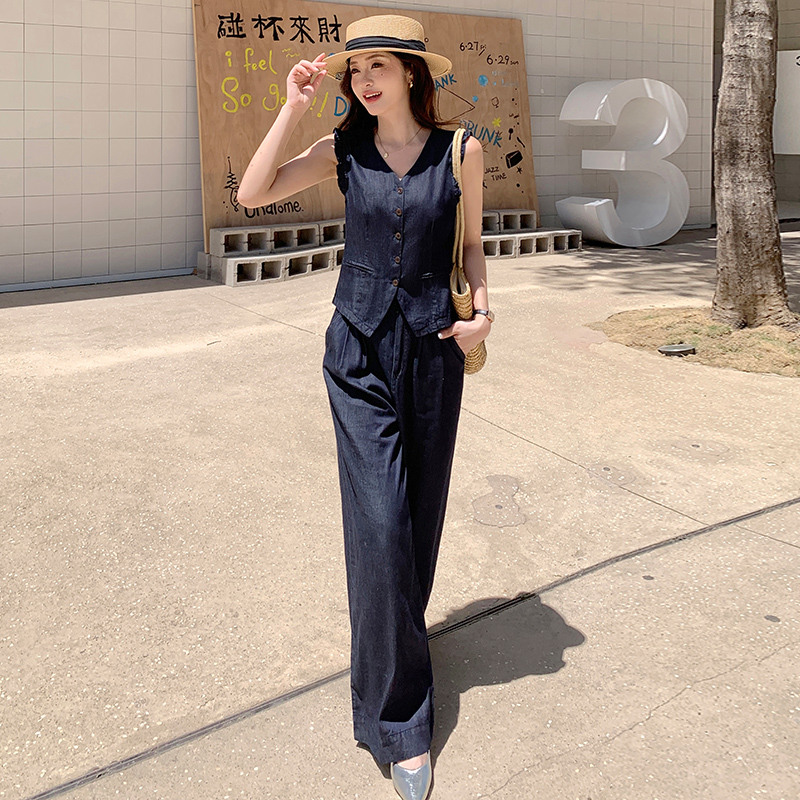时尚套装女2025夏季新款洋气显瘦无袖背心上衣阔腿裤气质两件套潮