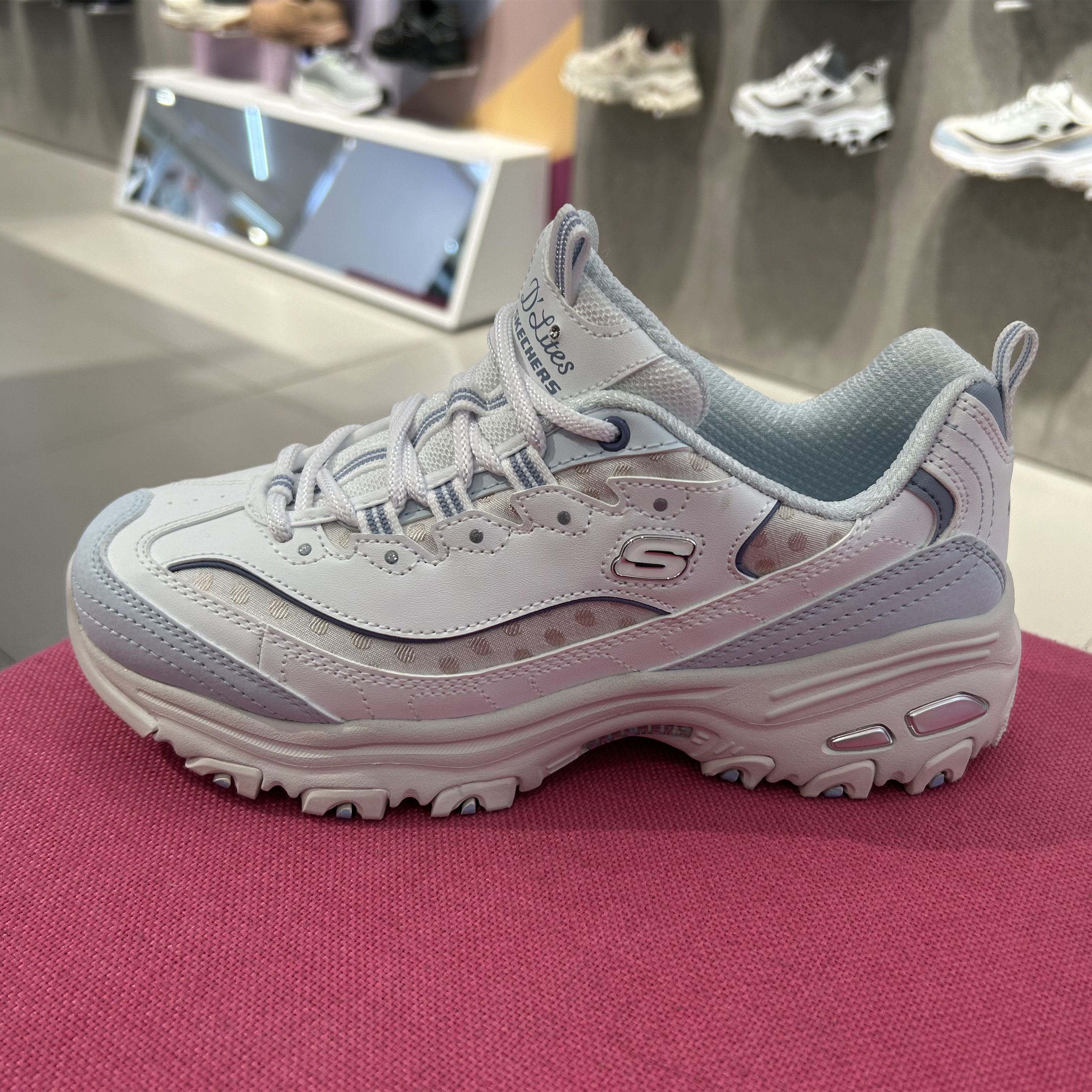 Skechers斯凯奇新款女士轻质复古时尚潮流绑带厚底运动鞋150547
