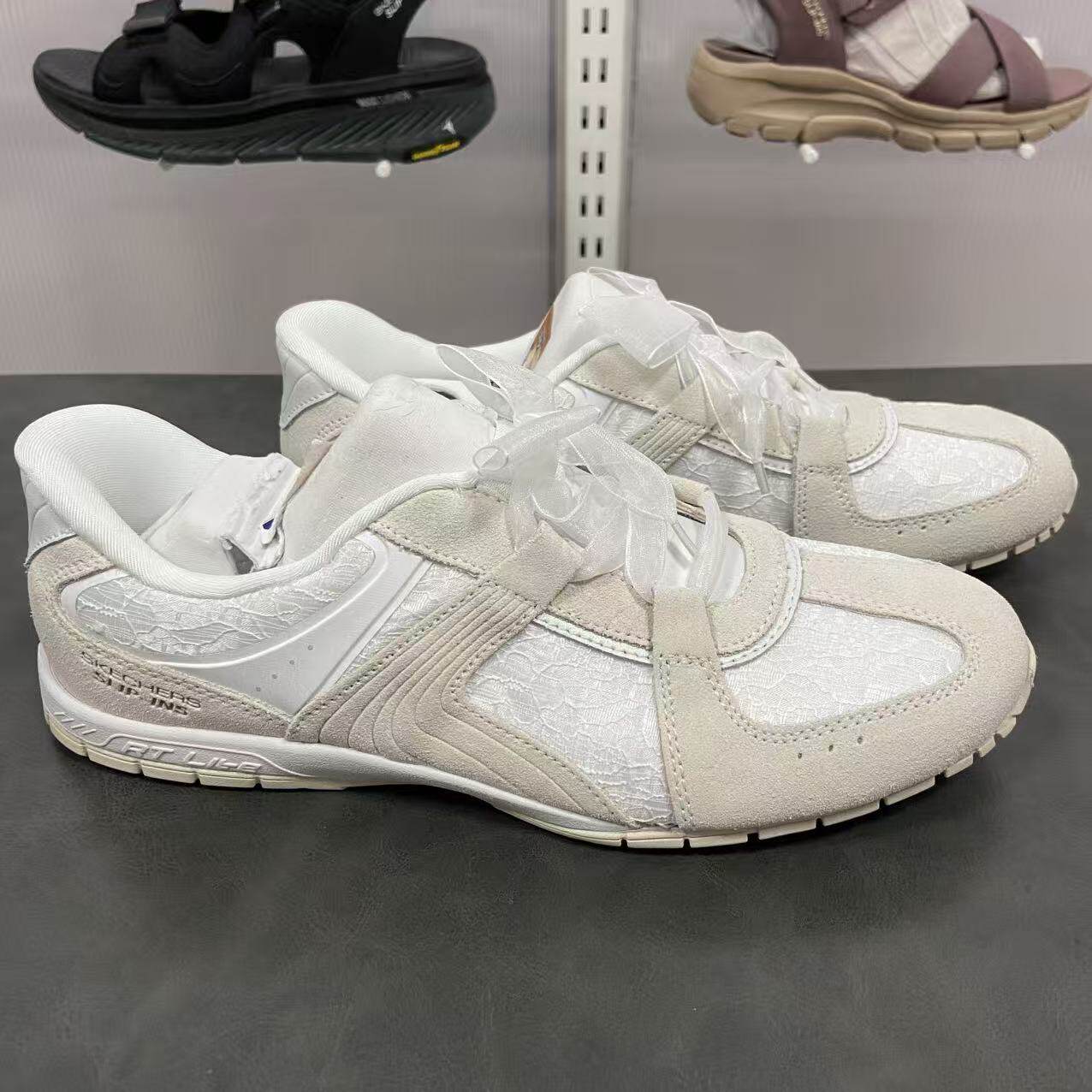 Skechers2026新款闪穿科技蕾丝玛丽珍透气复古单鞋104788