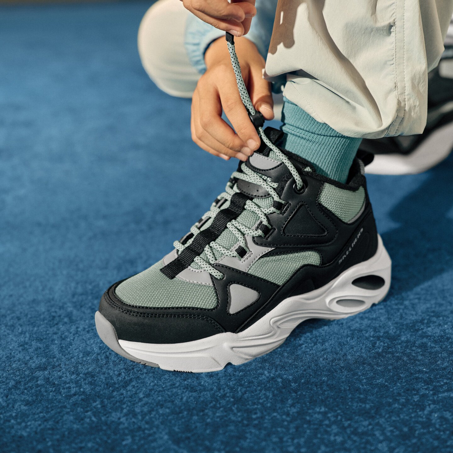 Skechers斯凯奇2025男童秋冬加绒舒适保暖冬靴高帮雪地靴405328L