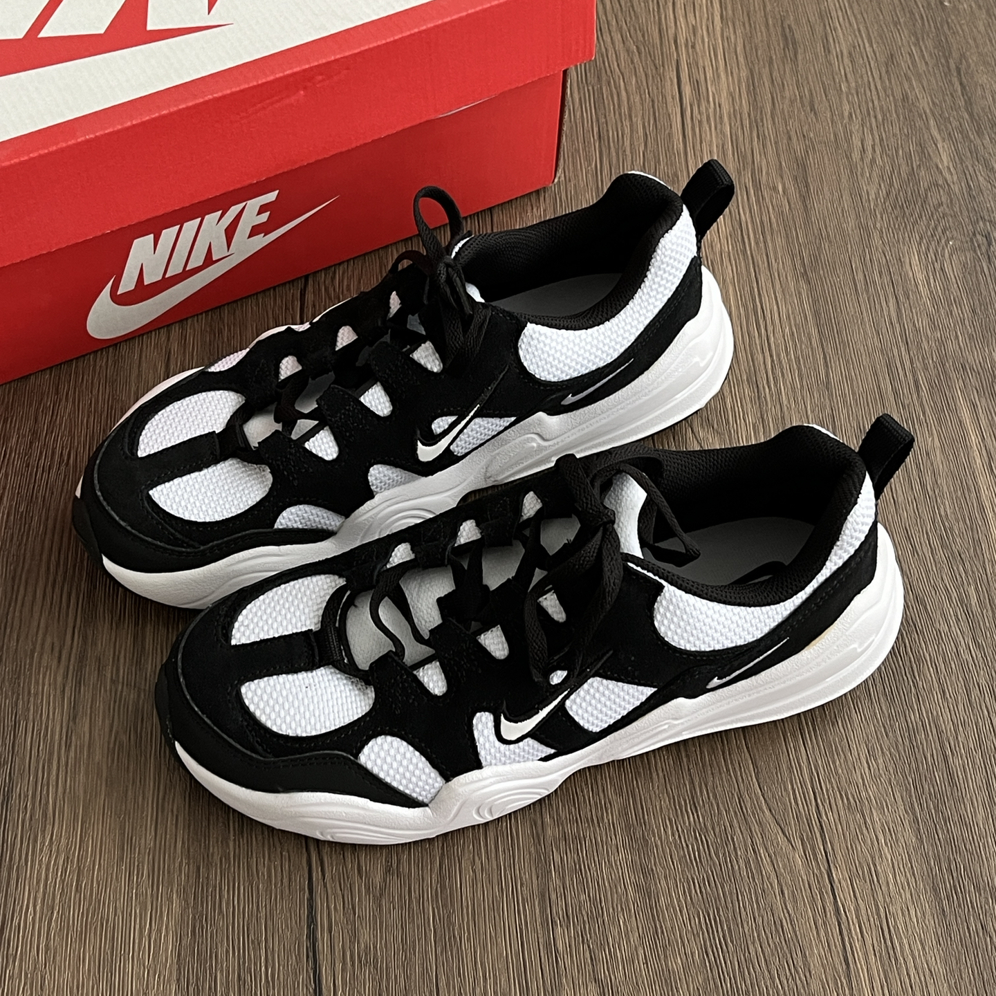 Nike Tech Hera舒适百搭低帮休闲鞋防滑耐磨运动鞋DR9761-101