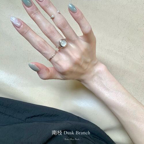 S925纯银法式仿白月光戒指女