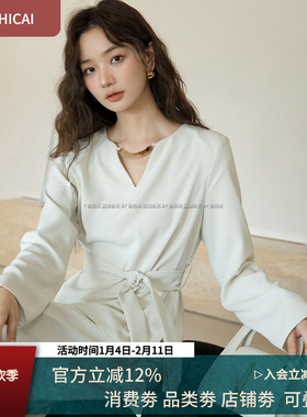 气质简约纯色衬衫女2025秋装新款V领别致宽松衬衣设计感上衣3128