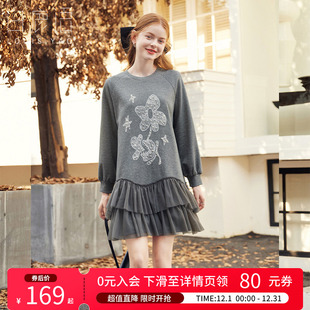 白鹿语蕾丝拼接网纱卫衣裙25秋新款 蝴蝶结印花圆领套头连衣裙 时尚