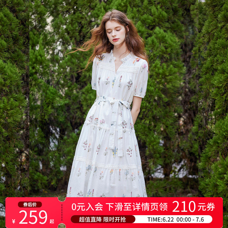 白鹿语复古重工刺绣碎花拼接裙
