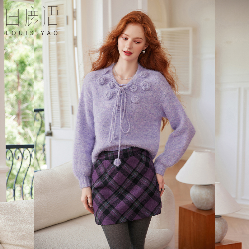 白鹿语含羊毛立体花朵针织衫