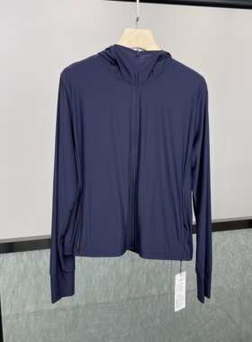 菲玛掂2025新款薄外套连帽上衣女皮肤衣251606