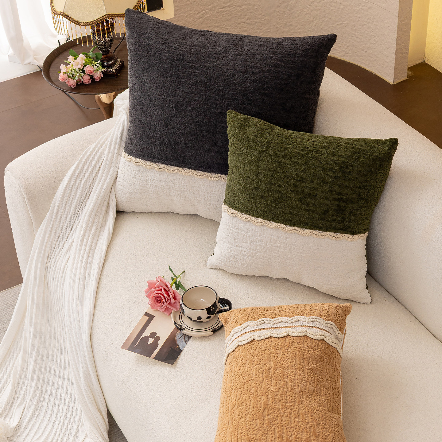 抱枕靠垫沙发客厅女生睡觉专用靠垫套轻奢高级感靠枕套罩大靠背垫