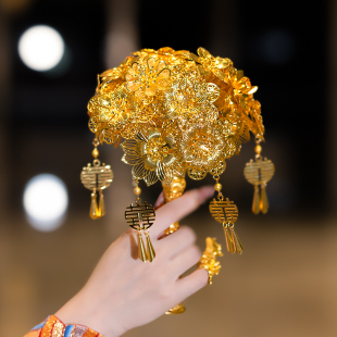 中式婚礼全金色新娘手捧花奢华贵气出嫁晚礼服新婚送闺蜜秀禾配饰