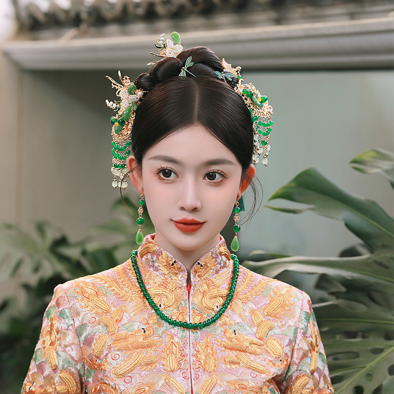 新款绿色玉石古装龙凤褂汉服头饰新娘秀禾汉服中式盘发晨袍配饰品使用感如何?