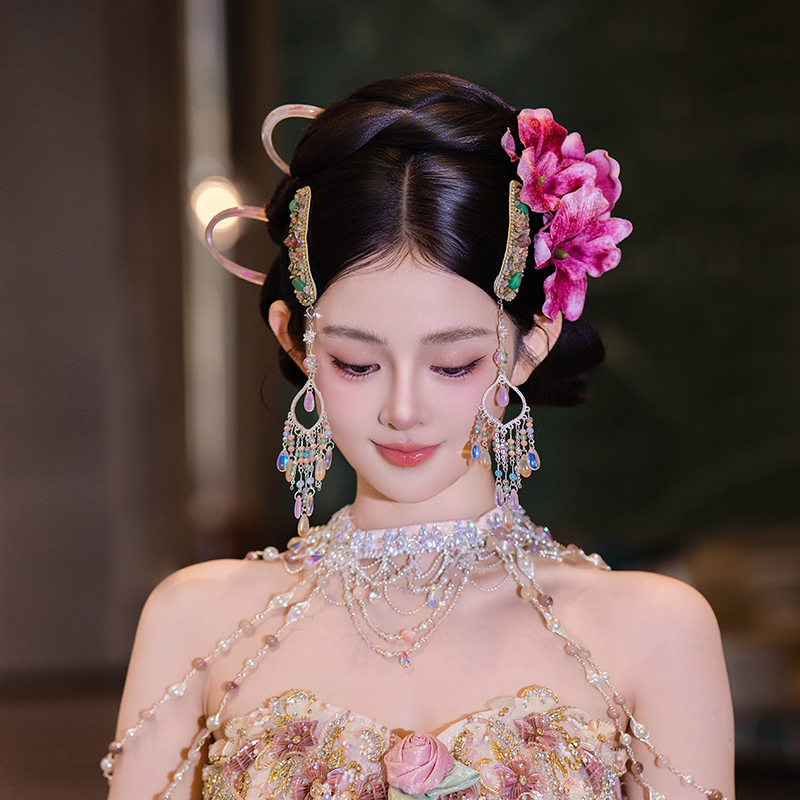 新娘手工花朵古风结婚风铃流苏发夹旗袍森系仙美高级感新中式头饰