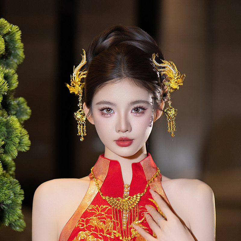 高级感新娘龙凤褂流苏宫廷复古旗袍中式凤凰结婚迎亲华丽大气发饰