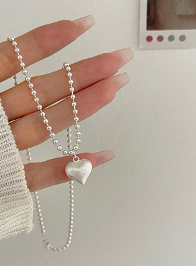 足银拉丝爱心项链女轻奢高级感圆珠锁骨链ins心形吊坠项饰