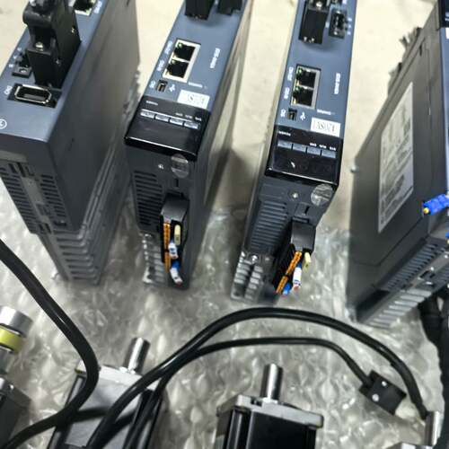 议价埃斯顿伺服驱动器ED3S-04AEA-XD，配EM3A-04可维修