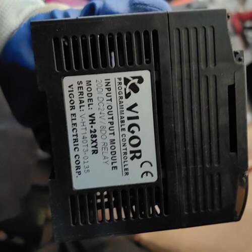 议价8台湾丰炜PLC 控制器扩展模块VH-28XYR可维修翻新