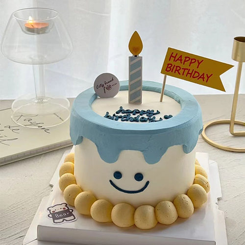 简约ins风笑脸蛋糕蓝色蜡烛