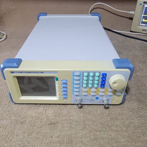议价-京盛普F31A函数信号发生器，频率31Mhz,功能正常，成-可维修