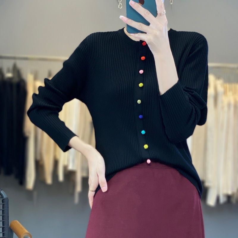 秋冬新款圆领精纺羊毛开衫女时尚百搭长袖外套修身设计感外搭毛衣