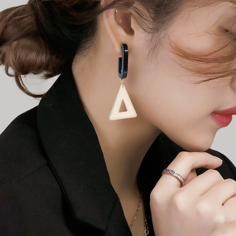 个性三角耳坠2022年新款时尚气质长款耳饰小众设计韩国夸张耳环