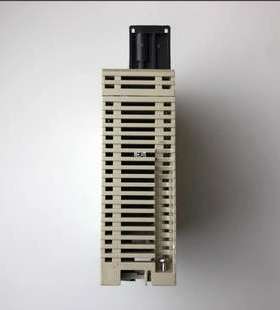 CS1W-OD211数字量输出模块16点输入DC12-24V PLC模块日本