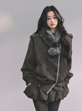 法式高级感灰色套装女秋冬新款设计感双排扣外套花苞半身裙两件套