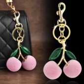 樱桃钥匙扣包包挂件肩水晶植绒樱桃钥匙扣包包挂件女包饰品批