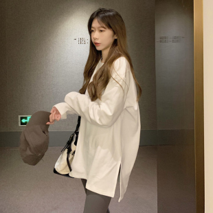 1015k秋冬女上衣长版开叉打底衫白色长袖T恤卫衣内搭纯宽松T恤