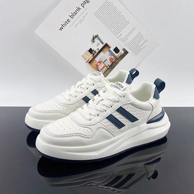 秋季男鞋2025新款男士休闲百搭鞋子高级感小白鞋运动板鞋男款耐磨