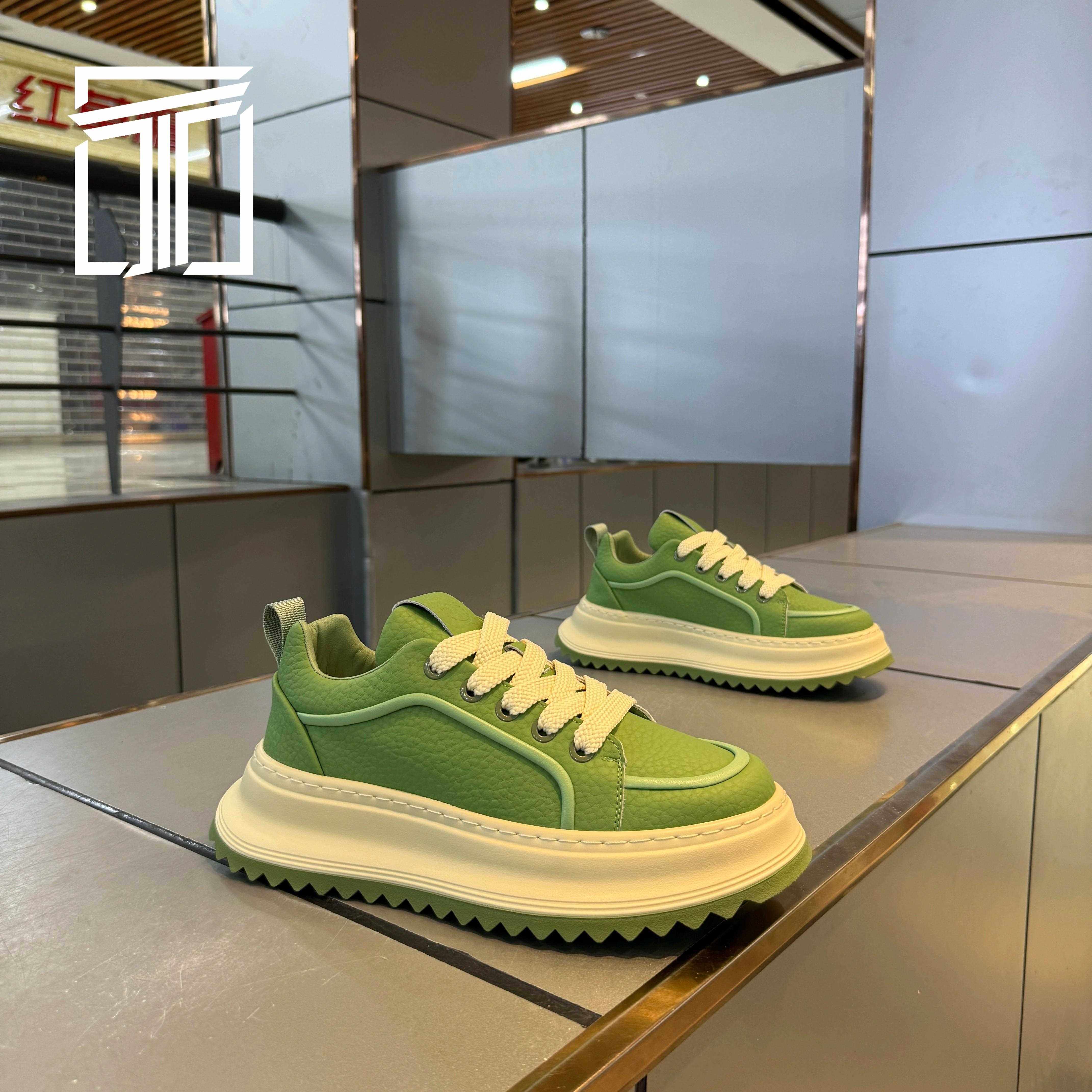 香港ITUN7G冬季新款男鞋舒适厚底时尚小白鞋子皮面增高运动休闲鞋